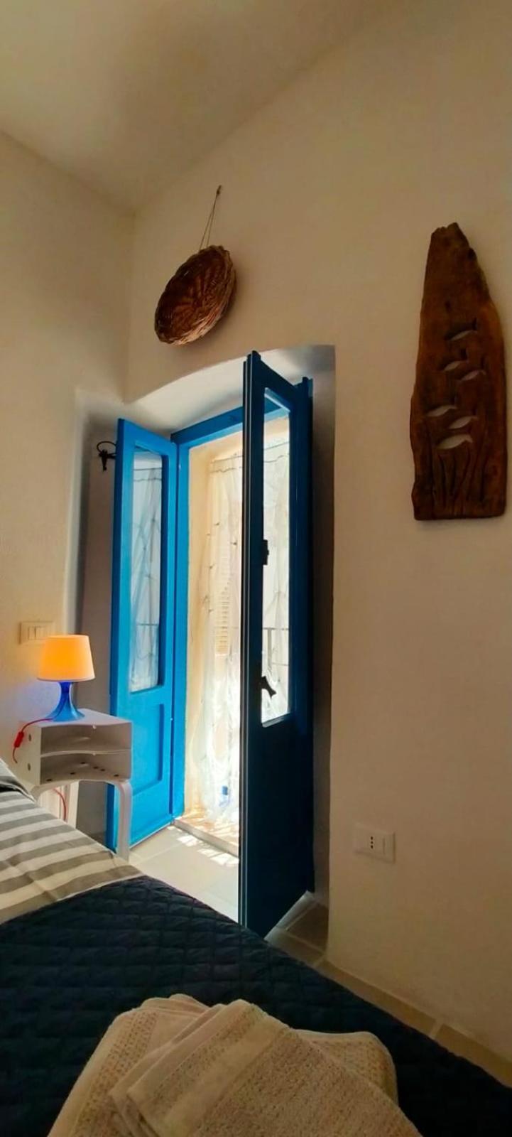 Apartamento La Casa Sotto L'Arco Térmoli Exterior foto